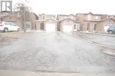 25 Debden Road Unit# Upper Markham (Milliken Mills East) Ontario L3R6V