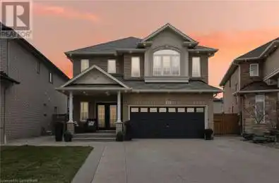 26 BIGGAR Crescent Grimsby Ontario L3M0E7