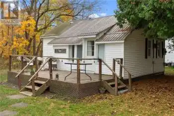 12 BLOOMER Street, Tillsonburg, Ontario N4G2L9, 1 Bedroom Bedrooms, ,1 BathroomBathrooms,All Houses,For Sale,BLOOMER,40709856