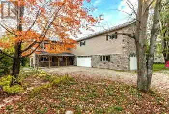 127 Maskinonge Road, Tay (Victoria Harbour), Ontario L0K2A0, 6 Bedrooms Bedrooms, ,5 BathroomsBathrooms,All Houses,For Sale,Maskinonge,S12044955