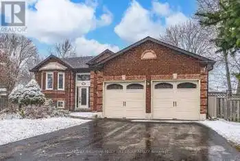 30 Darren Drive, Essa (Angus), Ontario L0M1B3, 4 Bedrooms Bedrooms, ,2 BathroomsBathrooms,All Houses,For Sale,Darren,N12044959