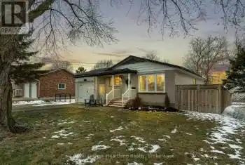 465 Main Street, Minto, Ontario N0G2P0, 4 Bedrooms Bedrooms, ,2 BathroomsBathrooms,All Houses,For Sale,Main,X12044790