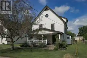 46 OAK Street, Port Colborne (877 - Main Street), Ontario L3K4S6, 4 Bedrooms Bedrooms, ,2 BathroomsBathrooms,All Houses,For Sale,OAK,X12044468