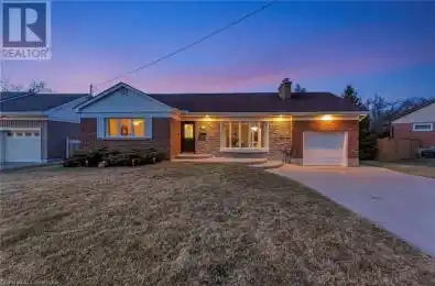 24 TREVOR Drive Hamilton Ontario L8G1N2