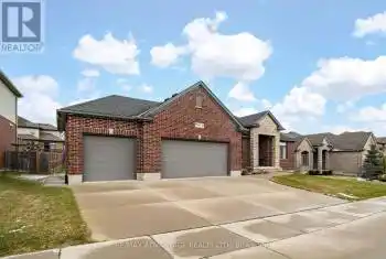 64 Blue Heron Drive, Middlesex Centre (Ilderton), Ontario N0M2A0, 3 Bedrooms Bedrooms, ,2 BathroomsBathrooms,All Houses,For Sale,Blue Heron,X12045887