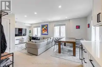 12 Sudbury Street Unit# 803 Toronto (Niagara) Ontario M6J3W7