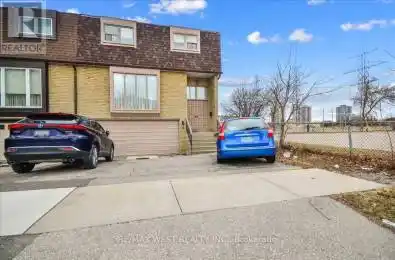 111 Dollery Court Toronto (Westminster-Branson) Ontario M2R3N9