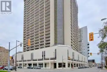 150 PARK Unit# 1706, Windsor, Ontario N9A7A2, 1 Bedroom Bedrooms, ,1 BathroomBathrooms,Condo,For Sale,PARK,25000578