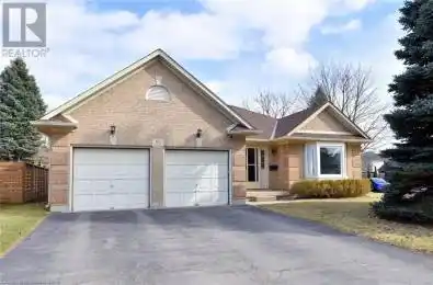 55 STEEPLECHASE Drive Hamilton Ontario L9K1K4