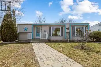 52 Fairway Drive, Clarington (Newcastle), Ontario L1B1B3, 2 Bedrooms Bedrooms, ,2 BathroomsBathrooms,All Houses,For Sale,Fairway,E12046507