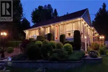 65 BROADWAY Street, Paris, Ontario N3L2S7, 6 Bedrooms Bedrooms, ,4 BathroomsBathrooms,All Houses,For Sale,BROADWAY,40710721