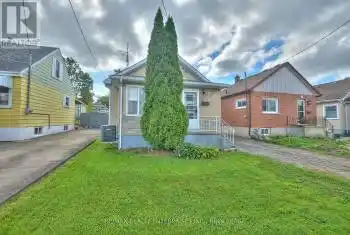 12 Fairburn Avenue, St. Catharines (460 - Burleigh Hill), Ontario L2T1B2, 2 Bedrooms Bedrooms, ,1 BathroomBathrooms,All Houses,For Sale,Fairburn,X12032211