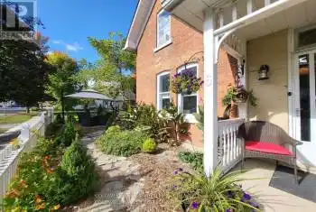 6 Spring Street, Westport, Ontario K0G1X0, 5 Bedrooms Bedrooms, ,3 BathroomsBathrooms,All Houses,For Sale,Spring,X12047354