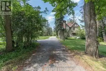 13284 Bathurst Street, King (King City), Ontario L7B1K5, 5 Bedrooms Bedrooms, ,6 BathroomsBathrooms,All Houses,For Rent,Bathurst,N12047404