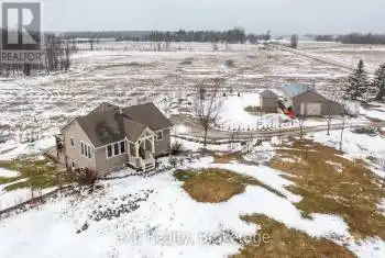 324588 27 Sideroad Unit# 324588, Meaford, Ontario N0H1B0, 3 Bedrooms Bedrooms, ,2 BathroomsBathrooms,Commercial,For Sale,27,X12047508