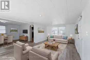 2175 MEWBURN Road Unit# 21, Niagara Falls (207 - Casey), Ontario L2E6S4, 2 Bedrooms Bedrooms, ,1 BathroomBathrooms,All Houses,For Sale,MEWBURN,X12047624