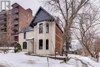 167 Collier Street Unit# 1, Barrie (City Centre), Ontario L4M1H6, ,1 BathroomBathrooms,All Houses,For Rent,Collier,S12047726