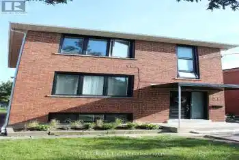 51 Katherine Road Unit# Main, Toronto (Downsview-Roding-CFB), Ontario M3K1J2, 2 Bedrooms Bedrooms, ,1 BathroomBathrooms,All Houses,For Rent,Katherine,W12047724