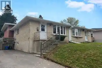 121 MARKWOOD Drive, Kitchener, Ontario N2M2H3, 3 Bedrooms Bedrooms, ,2 BathroomsBathrooms,All Houses,For Rent,MARKWOOD,40711498