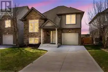 6757 AILANTHUS Avenue, Niagara Falls, Ontario L2G4C6, 3 Bedrooms Bedrooms, ,3 BathroomsBathrooms,All Houses,For Sale,AILANTHUS,40709999