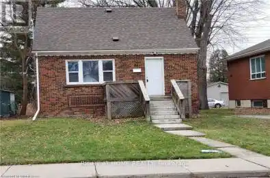 84 Ewen Road Hamilton (Ainslie Wood) Ontario L8S3C5