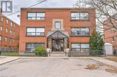 1 EAST 36TH Street Unit# 8 Hamilton Ontario L8V3Y6