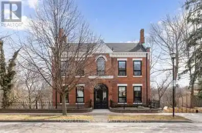 29 Yates Street St. Catharines (451 - Downtown) Ontario L2R5R3