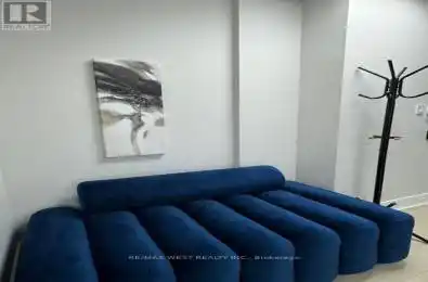 3950 14th Avenue Unit# 301 Markham (Milliken Mills West) Ontario L3R0A