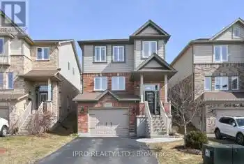 102 Oakes Crescent, Guelph (Grange Road), Ontario N1E0J5, 4 Bedrooms Bedrooms, ,4 BathroomsBathrooms,All Houses,For Sale,Oakes,X12048788