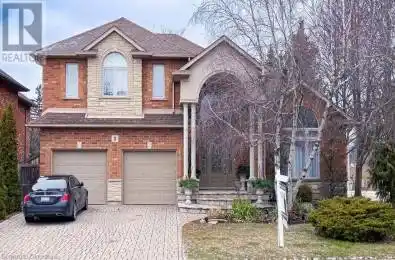 2 DONNICI Drive Hamilton Ontario L9B2P1