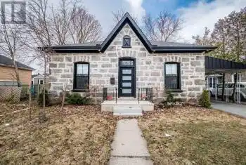 12 York Place, Cambridge, Ontario N1R3P7, 3 Bedrooms Bedrooms, ,1 BathroomBathrooms,All Houses,For Sale,York,X12049151