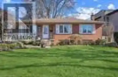569 Lees Lane Oakville (1020 - WO West) Ontario L6L4T6