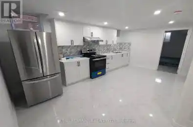 103 Hullrick Drive Toronto (Rexdale-Kipling) Ontario M9W6W4
