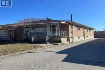 129 Chalkfarm Drive, Toronto (Downsview-Roding-CFB), Ontario M3L1L5, 3 Bedrooms Bedrooms, ,2 BathroomsBathrooms,All Houses,For Sale,Chalkfarm,W12049905