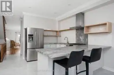 17A Robina Avenue Toronto (Oakwood Village) Ontario M6G3Y5