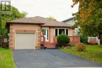 52 Rosenfeld Drive, Barrie (Grove East), Ontario L4M5X4, 4 Bedrooms Bedrooms, ,2 BathroomsBathrooms,All Houses,For Sale,Rosenfeld,S12049917