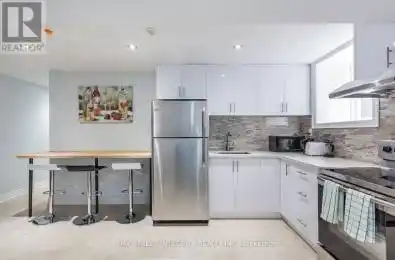 77 Homewood Avenue Toronto (Cabbagetown-South St. James Town) Ontario 
