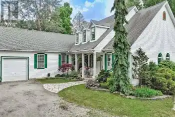 38 Cameron Street, Bluewater (Bayfield), Ontario N0M1G0, 4 Bedrooms Bedrooms, ,2 BathroomsBathrooms,All Houses,For Sale,Cameron,X12050216