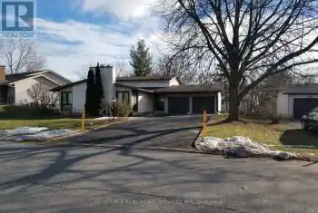 130 Withrow Avenue, Ottawa, Ontario K2G3N7, 3 Bedrooms Bedrooms, ,2 BathroomsBathrooms,All Houses,For Rent,Withrow,X12050345