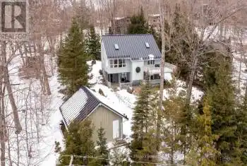 1806 Valley Road, Huntsville (Chaffey), Ontario P1H1A8, 4 Bedrooms Bedrooms, ,3 BathroomsBathrooms,All Houses,For Sale,Valley,X12050826