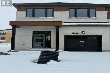 731 Fairline Row, Ottawa, Ontario K2V0M4, 4 Bedrooms Bedrooms, ,4 BathroomsBathrooms,All Houses,For Rent,Fairline,X12050436