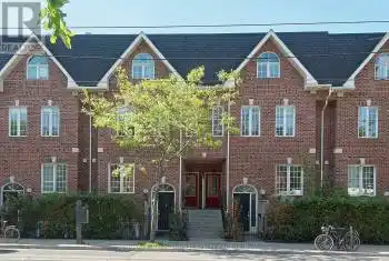 1019B College Street, Toronto (Little Portugal), Ontario M6H1A8, 3 Bedrooms Bedrooms, ,3 BathroomsBathrooms,All Houses,For Sale,College,C12040180