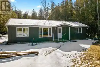 7221 Highway 6 Road, Northern Bruce Peninsula, Ontario N0H2T0, 3 Bedrooms Bedrooms, ,1 BathroomBathrooms,All Houses,For Sale,Highway 6,X12051148