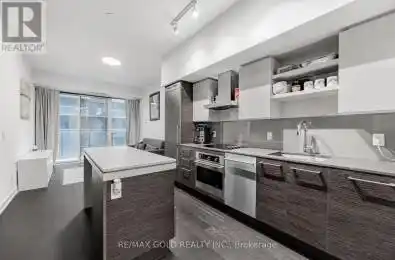 1030 King Street Unit# 438 Toronto (Niagara) Ontario M6K3N3