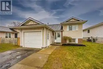 21 BECKETT Boulevard, Tillsonburg, Ontario N4G5N1, 3 Bedrooms Bedrooms, ,2 BathroomsBathrooms,All Houses,For Sale,BECKETT,40711384