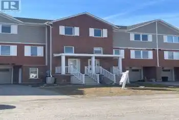 23 Denistoun Street Unit# 7A (UPPER), Welland (772 - Broadway), Ontario L3C0H6, 3 Bedrooms Bedrooms, ,3 BathroomsBathrooms,All Houses,For Rent,Denistoun,X12051422