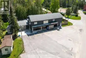 68 Sauble Falls Road, South Bruce Peninsula, Ontario N0H2G0, 3 Bedrooms Bedrooms, ,2 BathroomsBathrooms,All Houses,For Sale,Sauble Falls,X12051531
