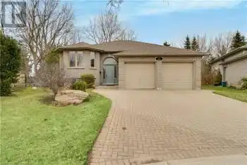 12 JO WHITNEY Court, Brantford, Ontario N3T6N9, 4 Bedrooms Bedrooms, ,2 BathroomsBathrooms,All Houses,For Sale,JO WHITNEY,40712126