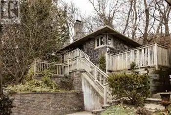 16 Glen Davis Crescent, Toronto (East End-Danforth), Ontario M4E1X5, 4 Bedrooms Bedrooms, ,2 BathroomsBathrooms,All Houses,For Rent,Glen Davis,E12051011
