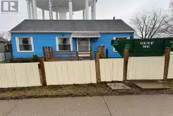 142 McArthur Avenue, Welland (773 - Lincoln/Crowland), Ontario L3B2J9, 2 Bedrooms Bedrooms, ,1 BathroomBathrooms,All Houses,For Sale,McArthur,X12051861